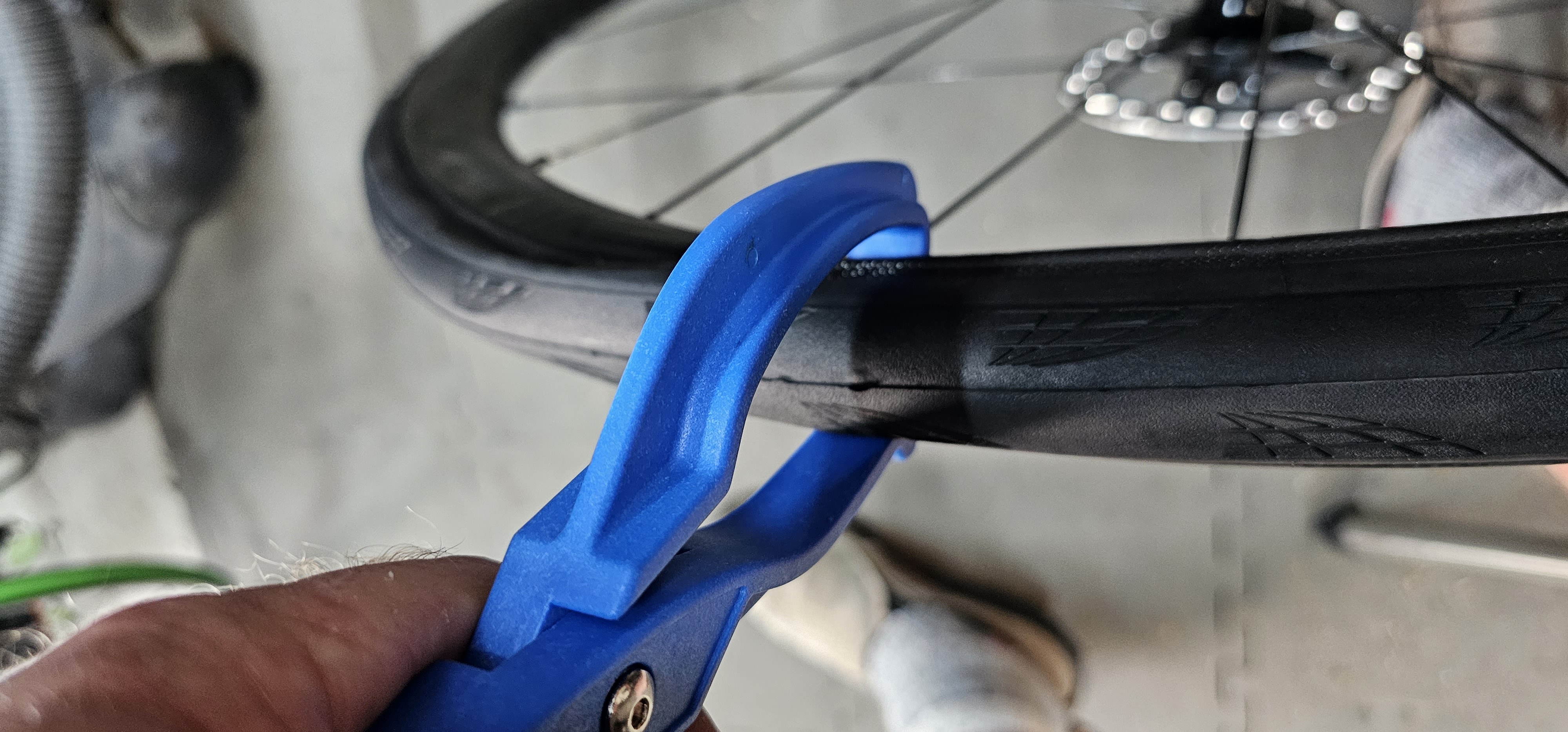 Tire Fitting